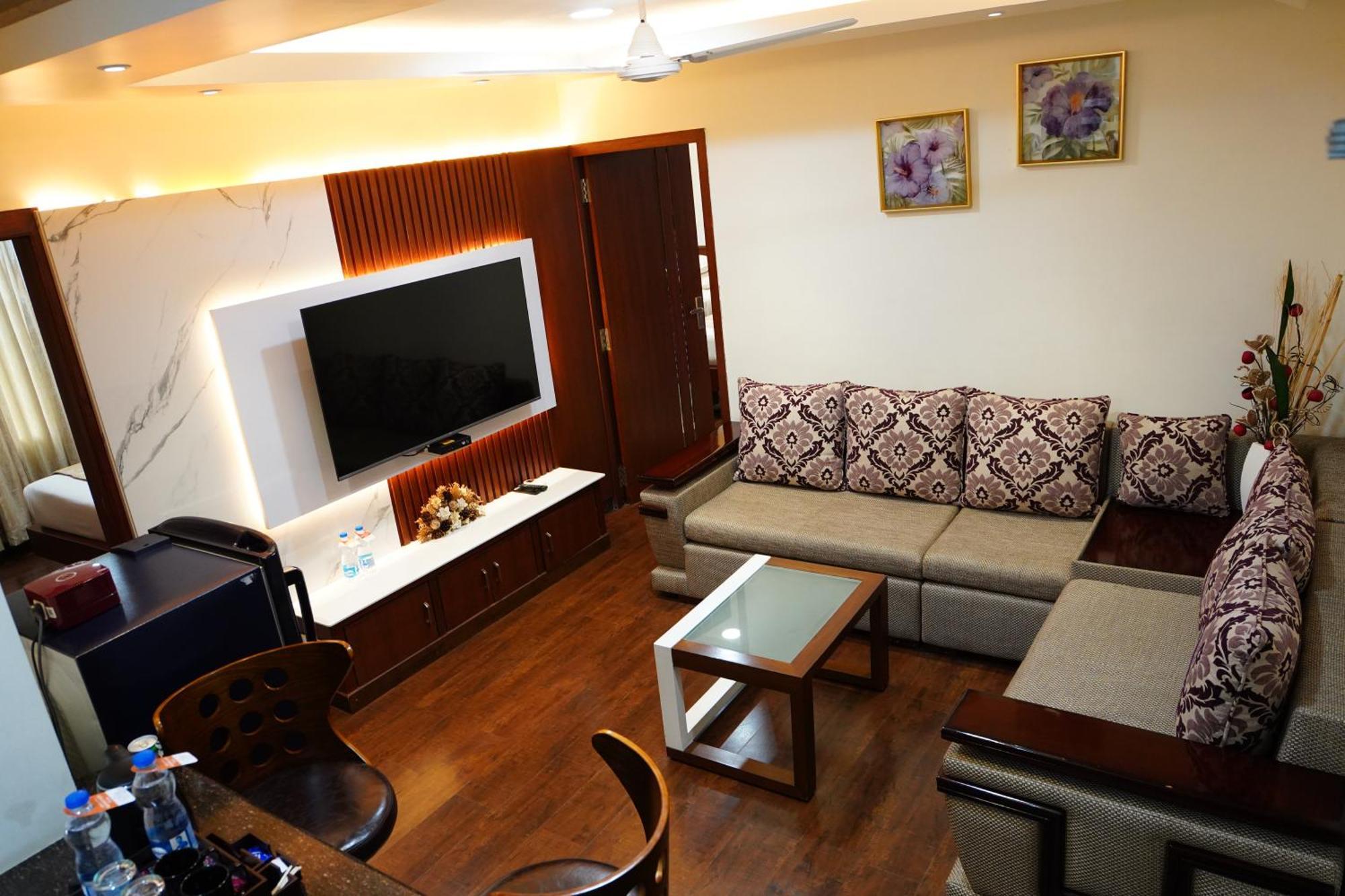 Chola Serviced Apartment Tiruchirappalli Экстерьер фото