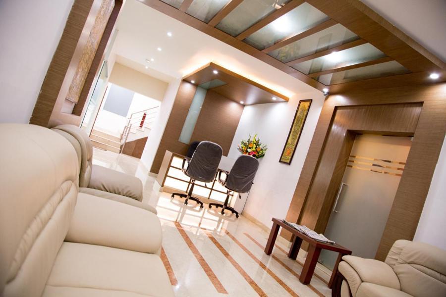 Chola Serviced Apartment Tiruchirappalli Экстерьер фото