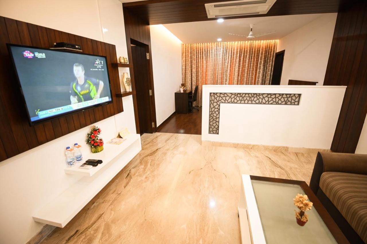 Chola Serviced Apartment Tiruchirappalli Экстерьер фото