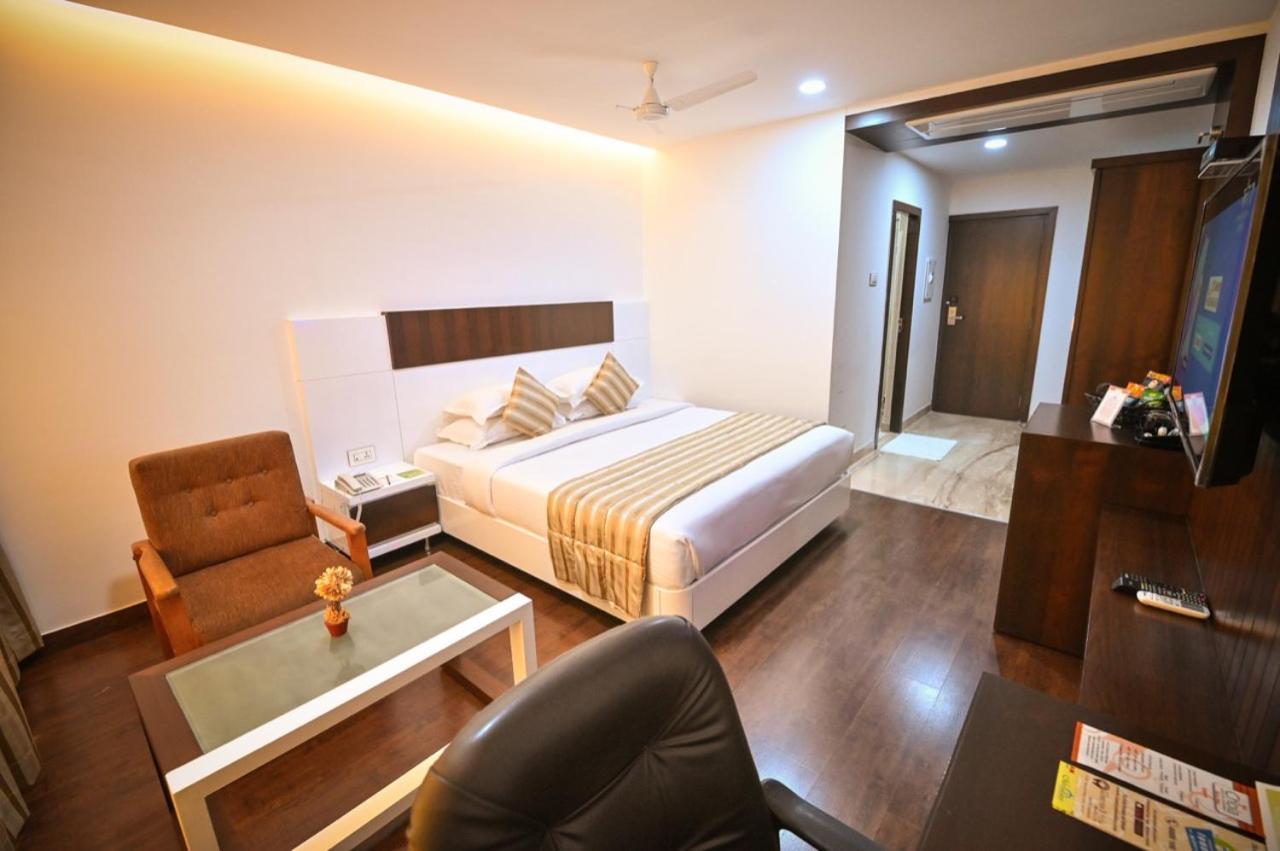 Chola Serviced Apartment Tiruchirappalli Экстерьер фото