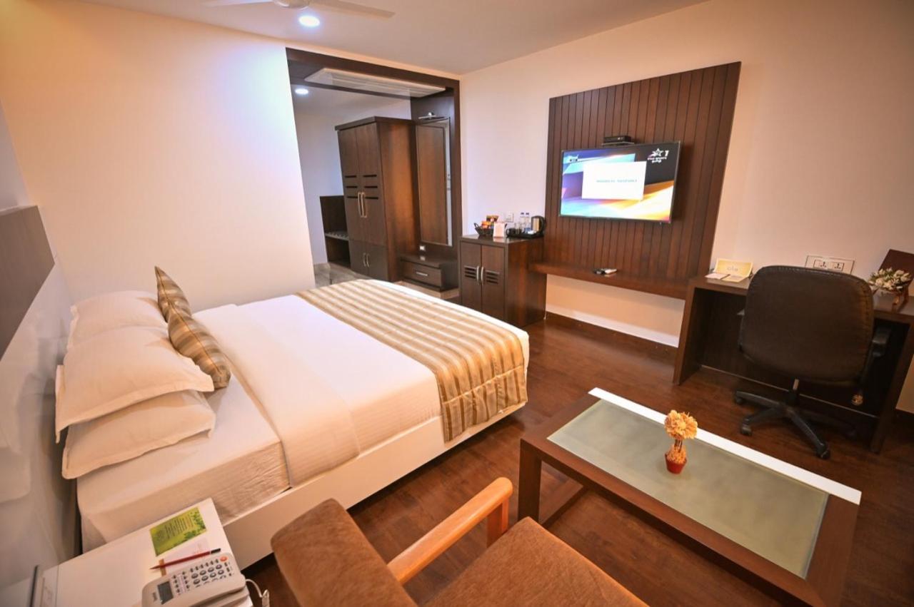 Chola Serviced Apartment Tiruchirappalli Экстерьер фото